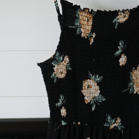 Black and Yellow Floral Maxi Dress - Picture 4 of 9